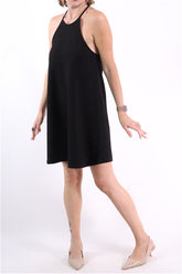 שמלה שחורה מתנפנפת- M